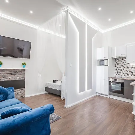 Апартаменты Downtown Haven
